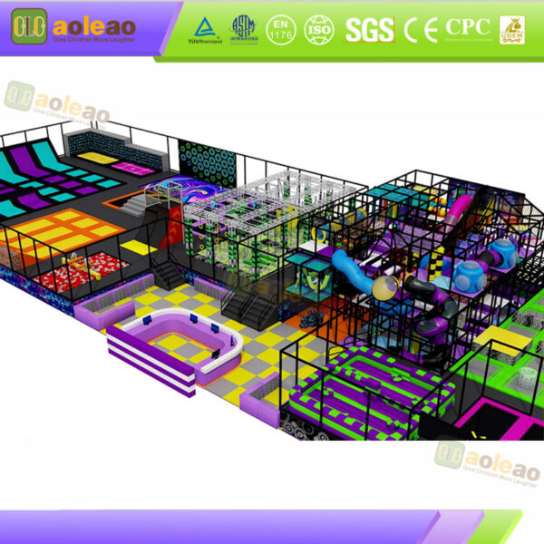 Équipement pour grand parc de trampolines commercial avec mur d'escalade et structure de jeux Équipement pour grand parc de trampolines commercial avec mur d'escalade et structure de jeux