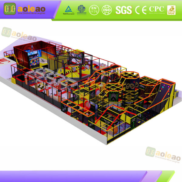 Equipamentos para o Parque de Aventura Indoor “Cargo Maze” com áreas de cama elástica
